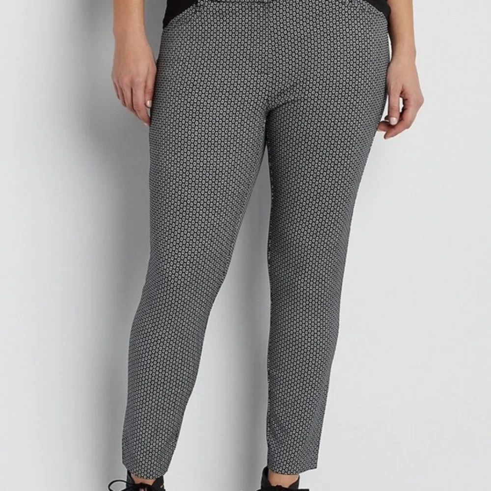 Maurices The Smart Diamond Patterned Round The Clock Skinny Ankle Pant - Picture 2 of 7
